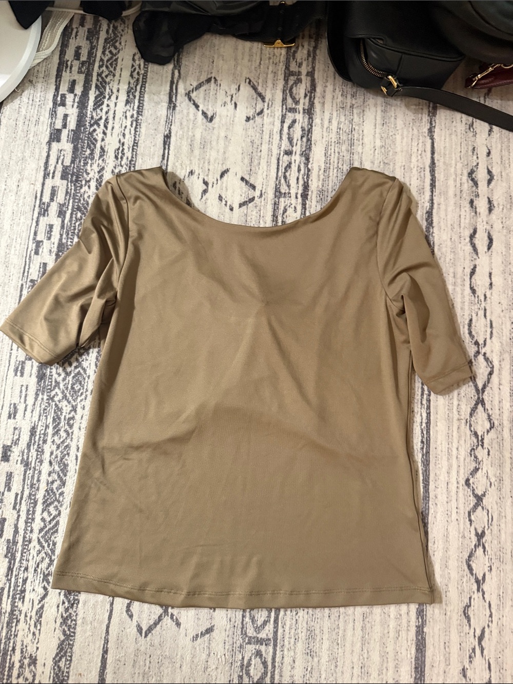 H&M Olive Green Scoop Neck Short Sleeve Top